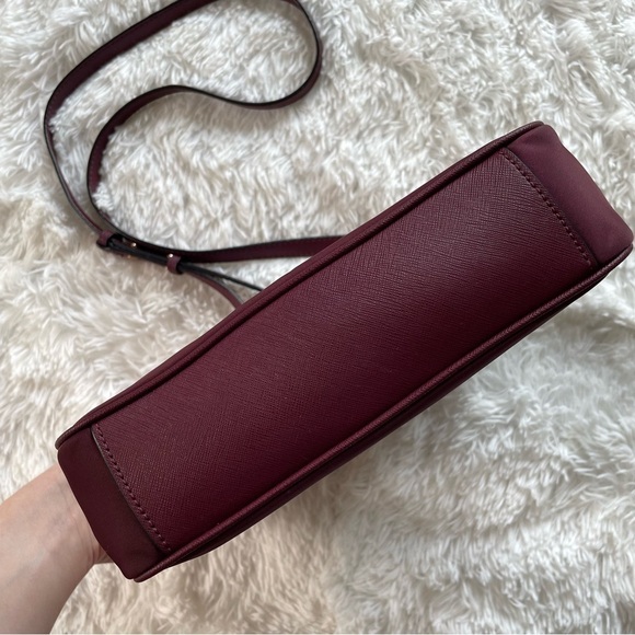 Michael Kors | Jet Set Nylon Gabardine Messenger Bag - Picture 7 of 10